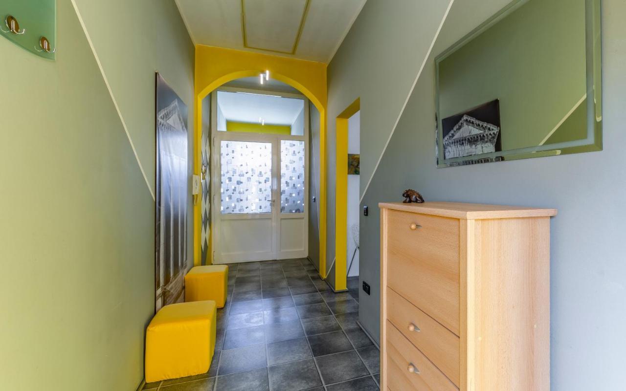 Apartman 39 Pula Bagian luar foto